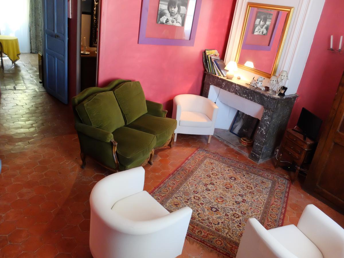 Maison D'almes * Adissan